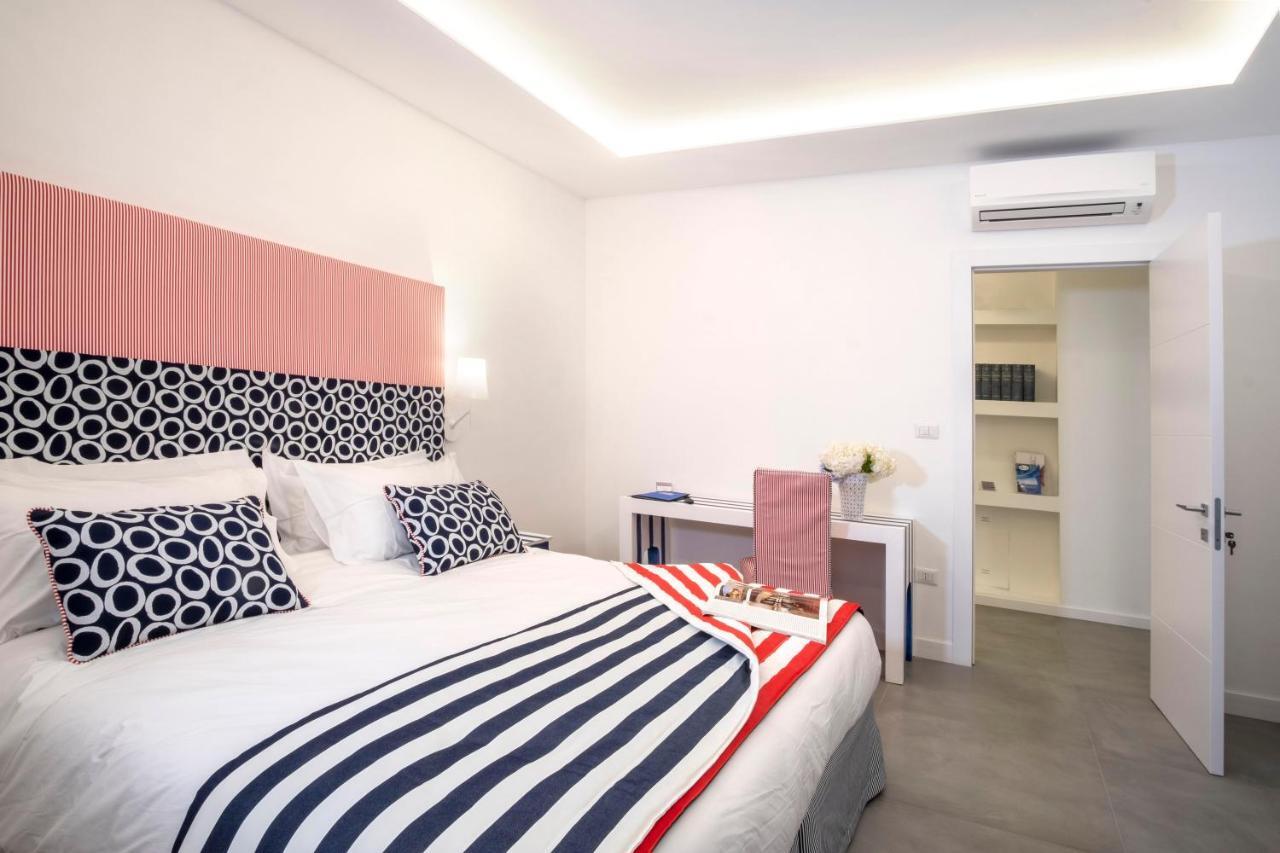 Yourhome - Unica Luxury Apartment 卡斯特拉玛雷帝斯达比亚 外观 照片